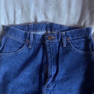 Wrangler Men's Deep Blue Straight Jeans